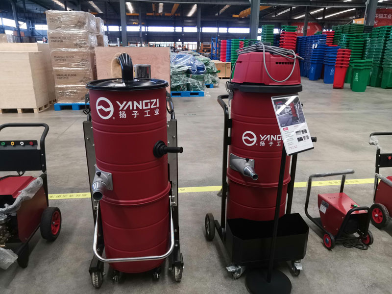 工業(yè)吸塵器使用和維護(hù)指南：延長(zhǎng)其使用壽命的10個(gè)技巧！