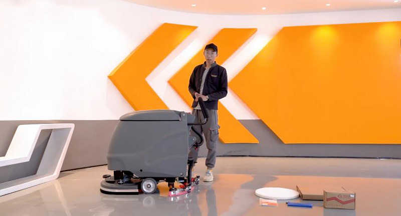 洗地機如何提高清潔環(huán)境的質量