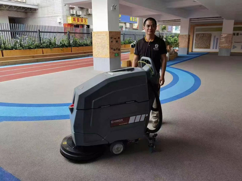 商業(yè)室內清潔應使用洗地機的3個理由